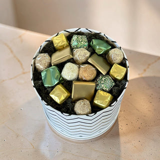 Chevron Hat Box | 17 Pieces