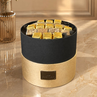 Noir Hat Box | 19 Pieces