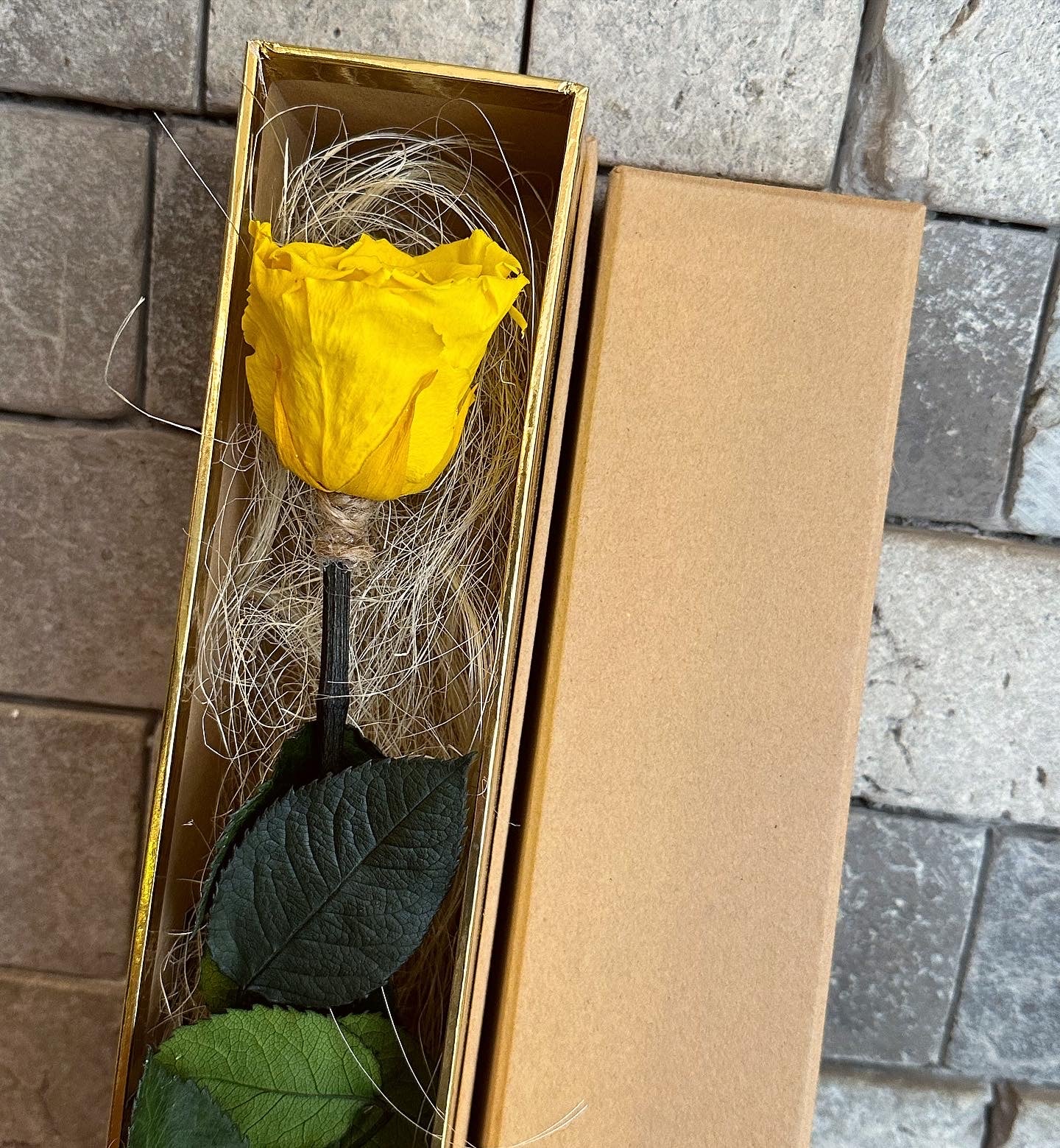 Single Premium Infinite Rose Gift Box ‘Honey’