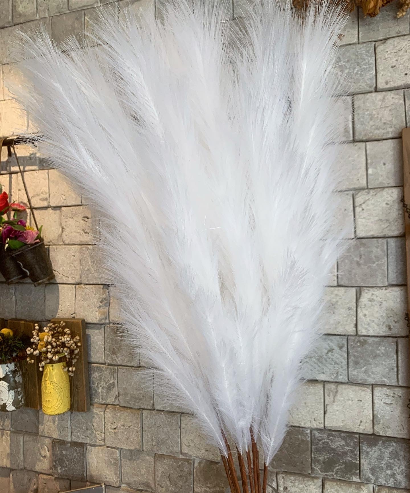 Faux SnowWhite Feather Decor